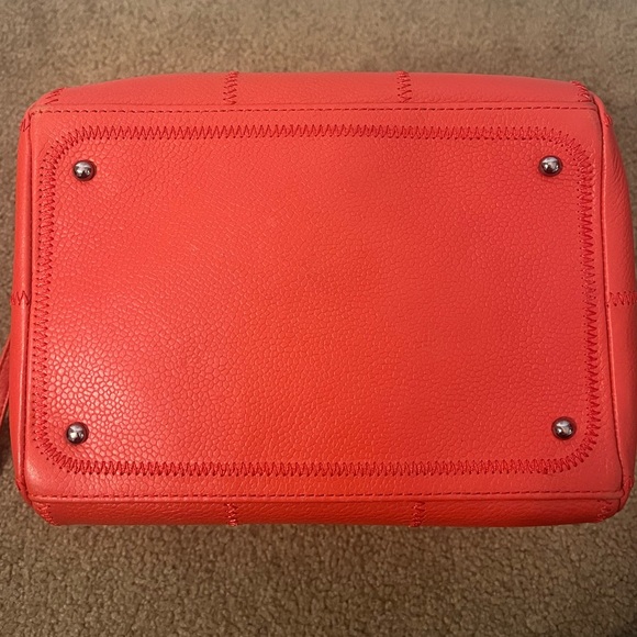 CHANEL - Pink Leather Handbag - *RARE* - Picture 7 of 14